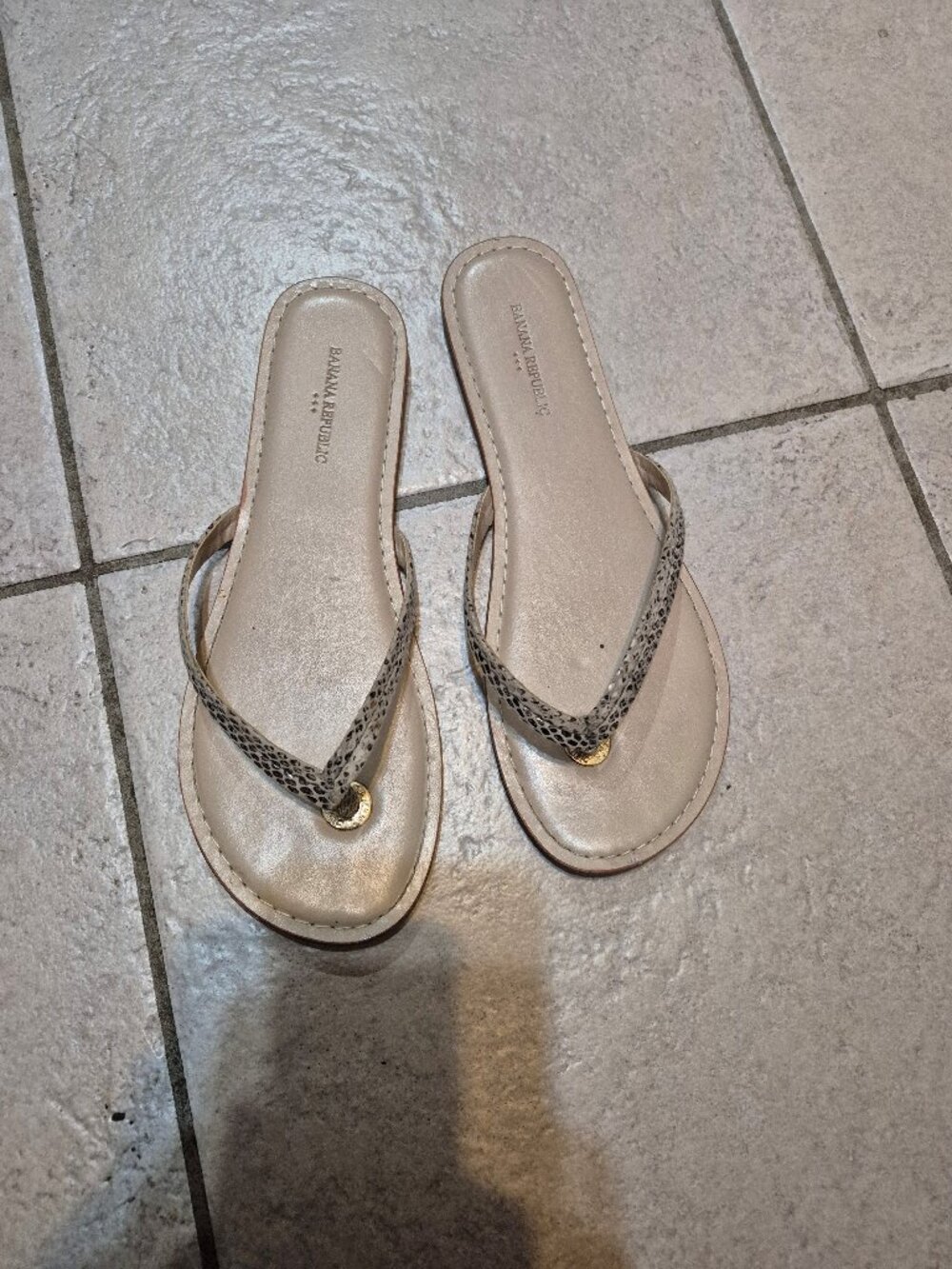 Banana Republic Flat Neutral Sandals